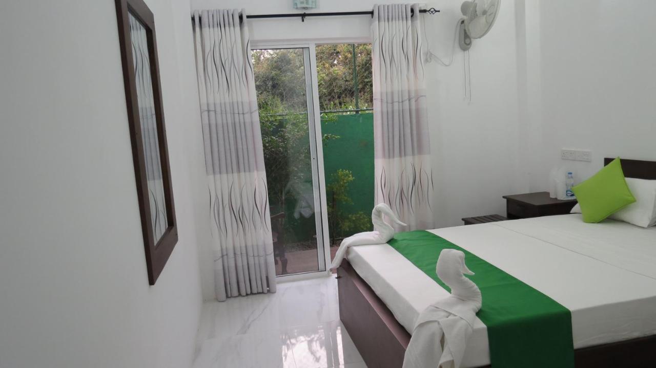 Senomaal Sigiri Resort ดัมบูลลา ภายนอก รูปภาพ